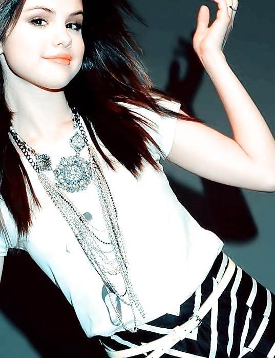 25P The Nobel Prize Goes to Selena Gomez