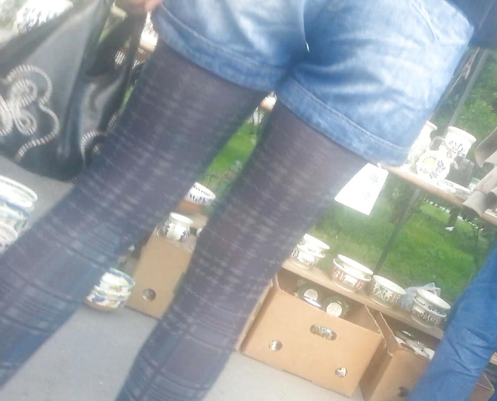 23P Spy old + young feet and ass romanian