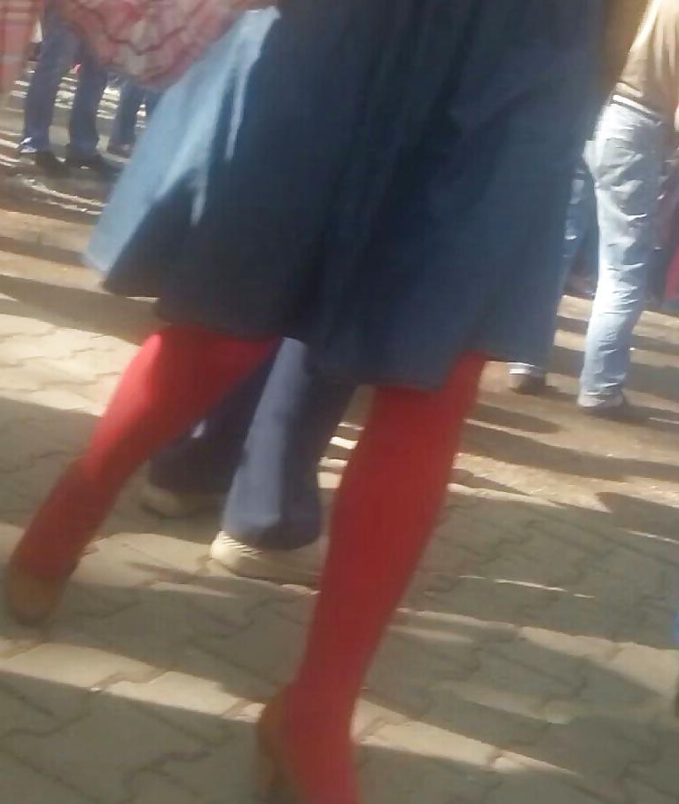 23P Spy old + young feet and ass romanian