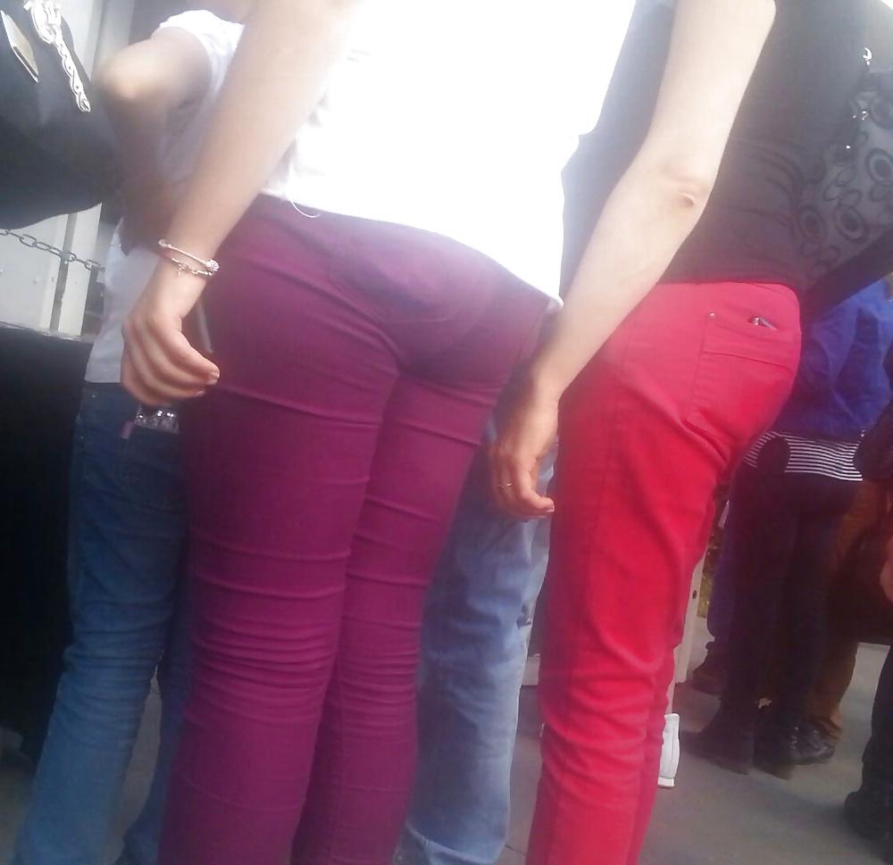 23P Spy old + young feet and ass romanian