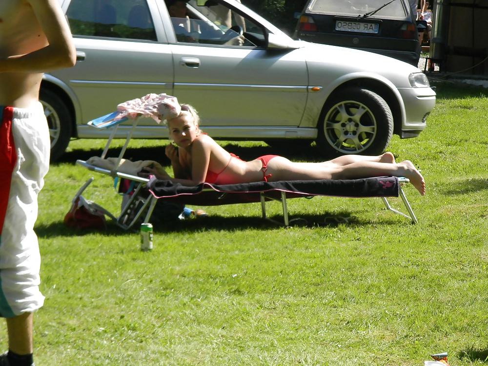 25P Spy picnic and forest old + young romanian