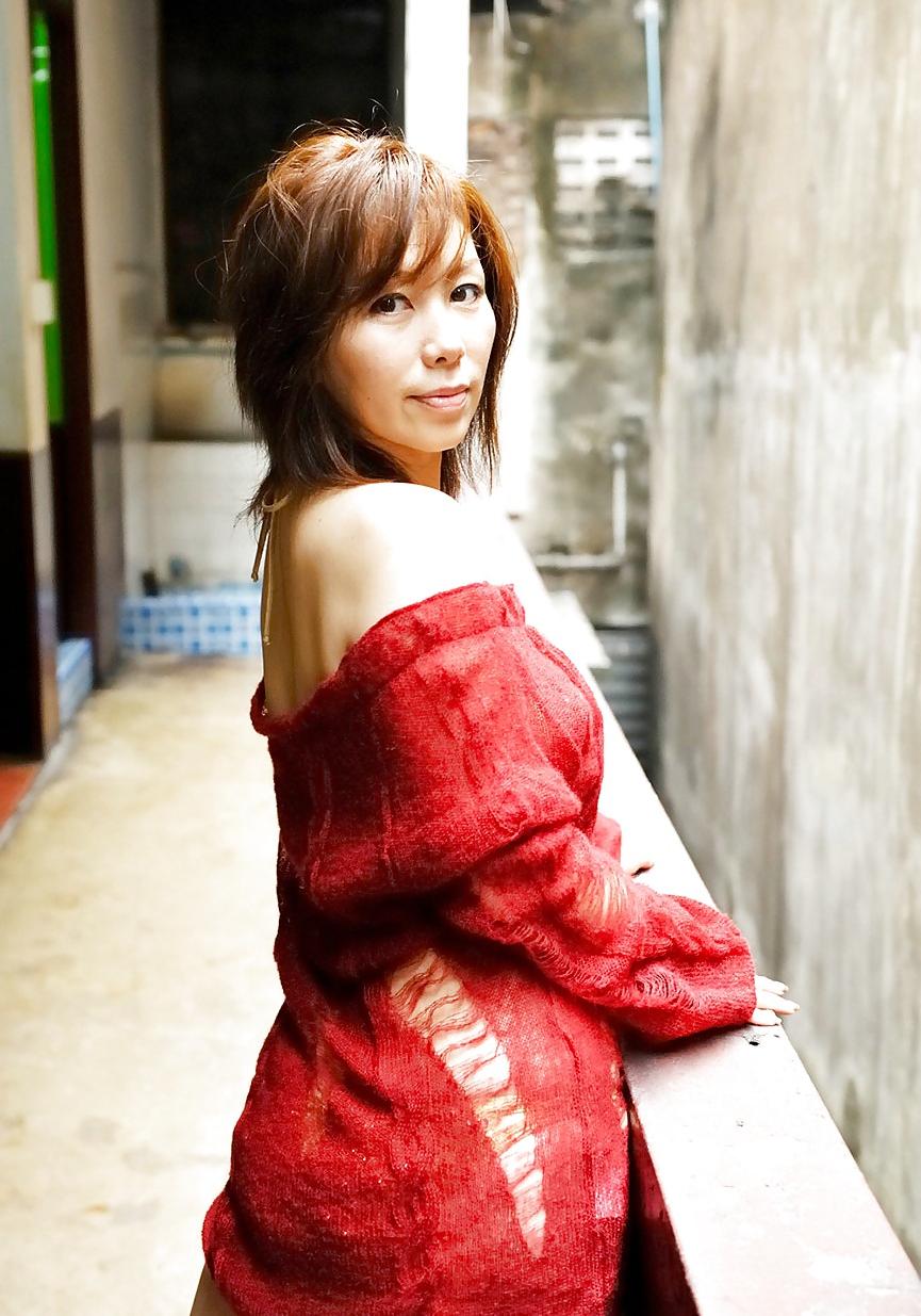 24P Chisato Shouda Photo Gallery # 1