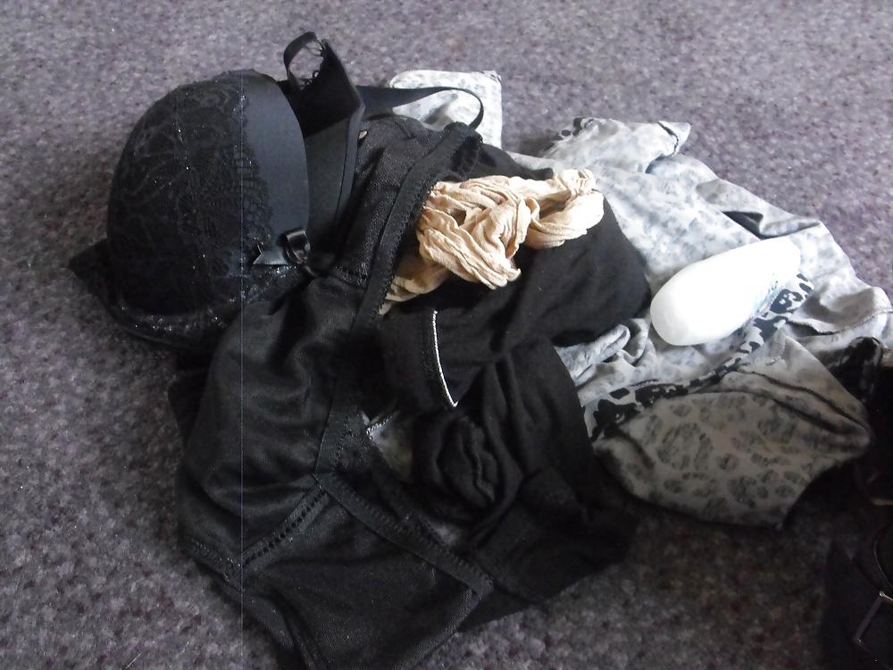 7P Natural tights worn to hotel march 14