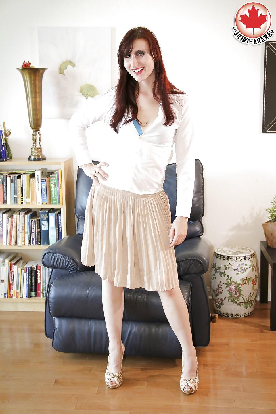 24P Shemale in clothes and hight heels