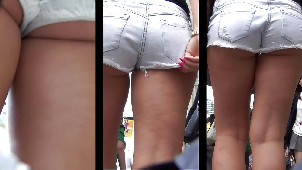 12P Hot Blonde Short Shorts