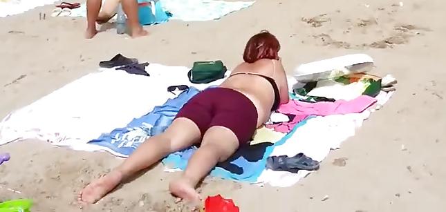 19P Spy big mature beach summer romanian