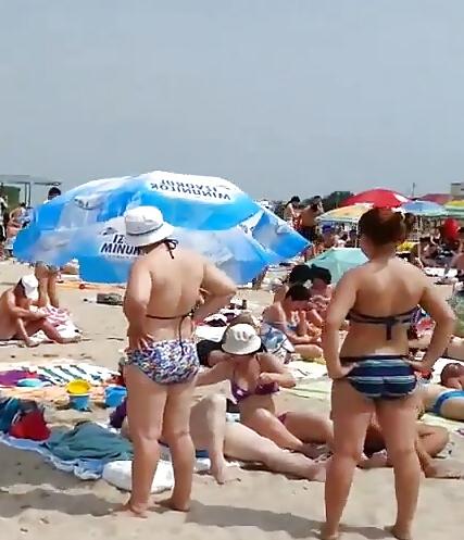 19P Spy big mature beach summer romanian