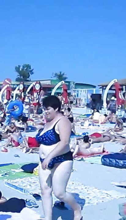 19P Spy big mature beach summer romanian