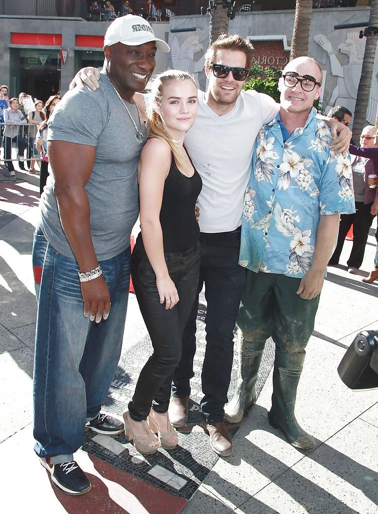 25P Let's Jerk Off Over ... Maddie Hasson (ABC's Twisted)