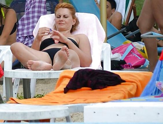 22P Spy mature beach summer romanian
