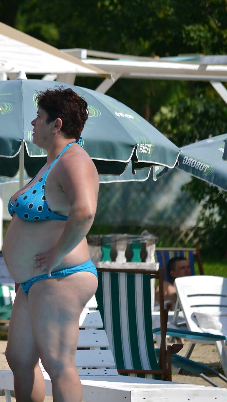 22P Spy mature beach summer romanian
