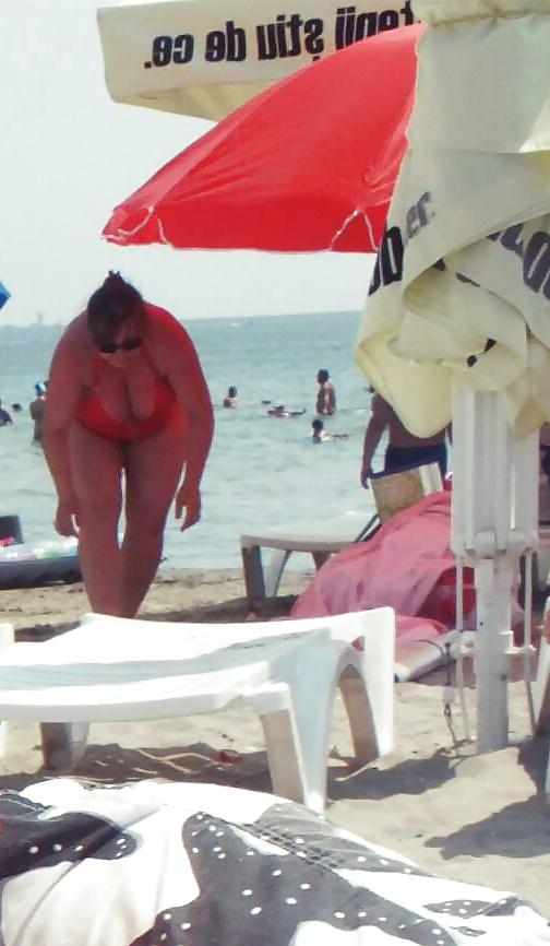 22P Spy mature beach summer romanian