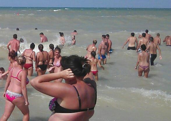 22P Spy mature beach summer romanian
