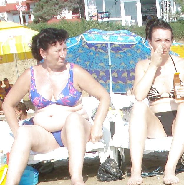 22P Spy mature beach summer romanian
