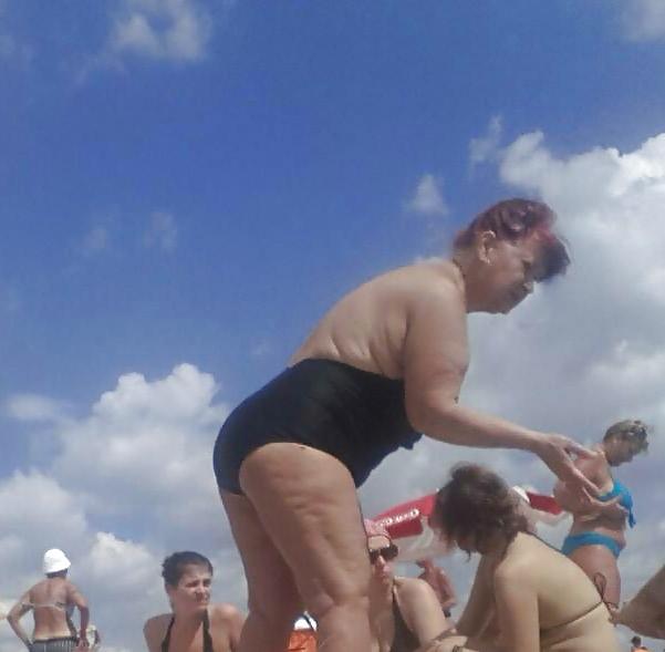 22P Spy mature beach summer romanian