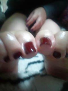 7P YUM YUM'S DARK RED TOE NAILS