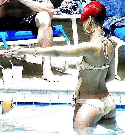 25P Let's Jerk Off Over.. Rihanna Ass ( Enjoy and comment )