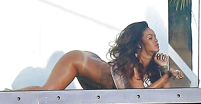 25P Let's Jerk Off Over.. Rihanna Ass ( Enjoy and comment )