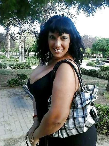25P Sexy or Slutty, Milfs and Gilfs 5
