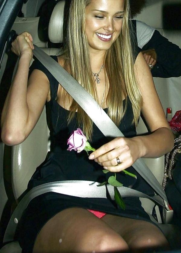 25P Upskirt Car 3