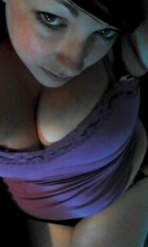 4P Chubby country girl