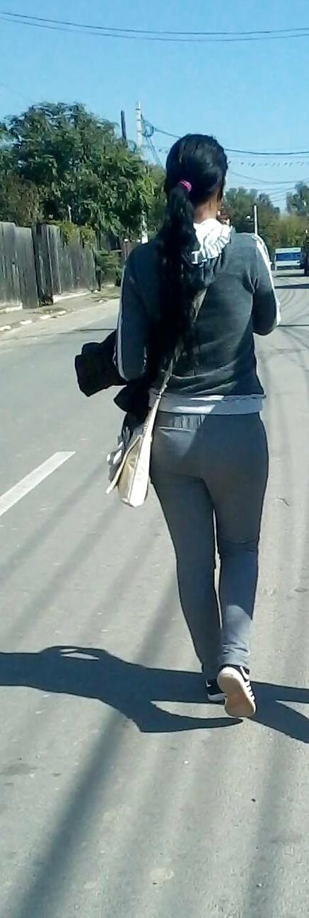 23P Spy old + young my country romanian-taranci bune