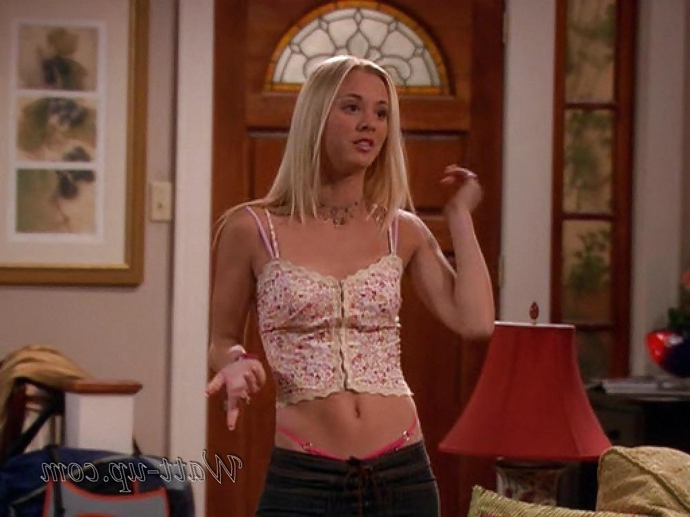 24P Kaley cuoco