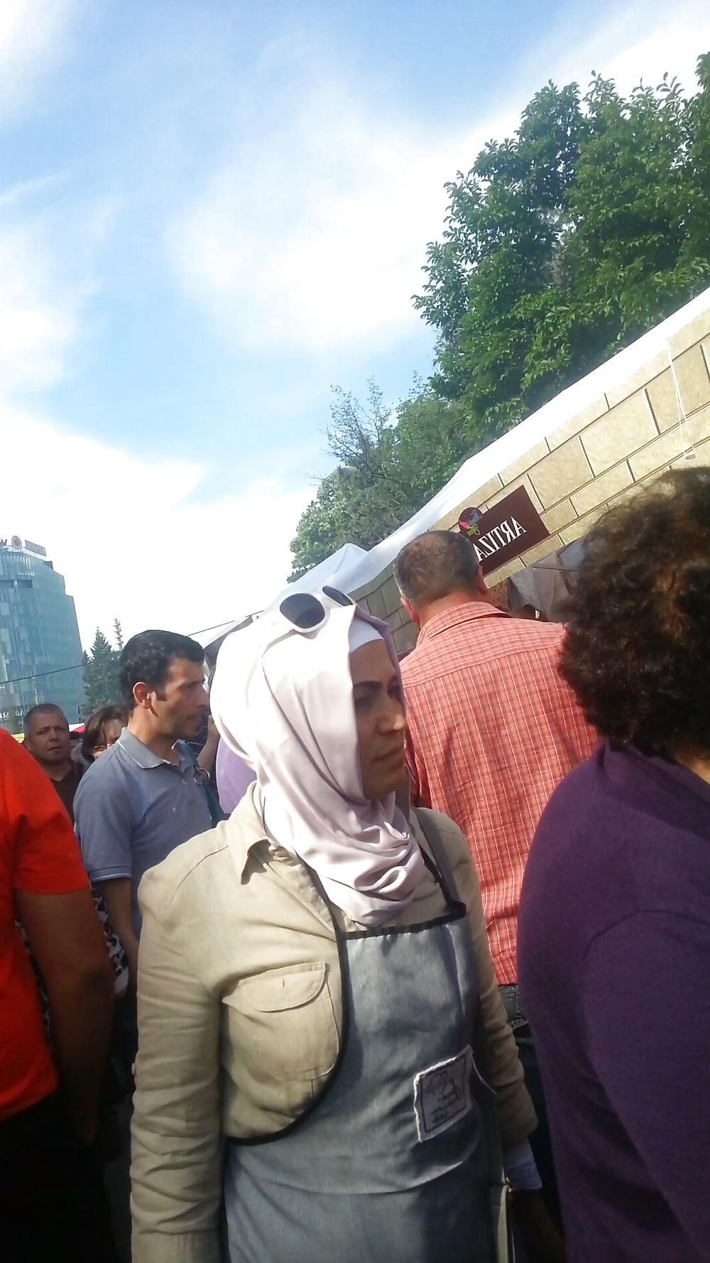 24P Spy turkish women  turist in romanian