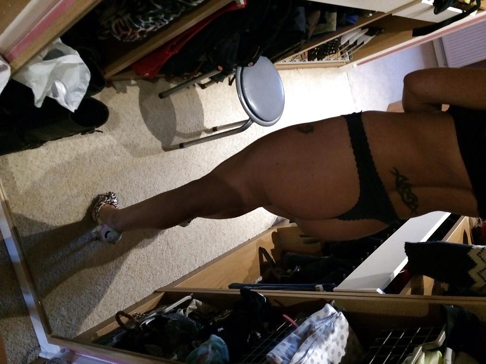 10P Bent over in fish nets