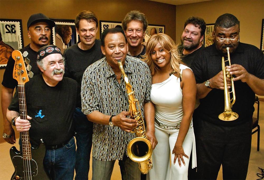 15P Let's Jerk Off Over ... Lisa Chavous (Blues Singer) 