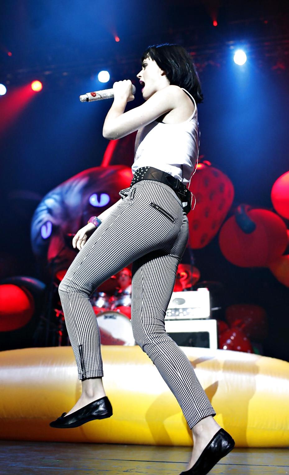 25P KATY PERRY TITS,ASS,CROTCH SHOTS