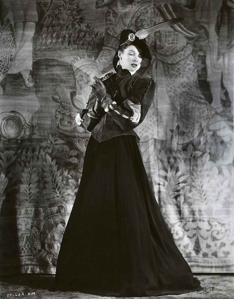 25P Let's Jerk Off Over ... Katharine Hepburn