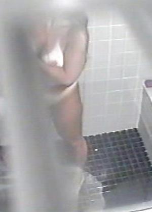 25P Shower Voyeur - Bikini Strip
