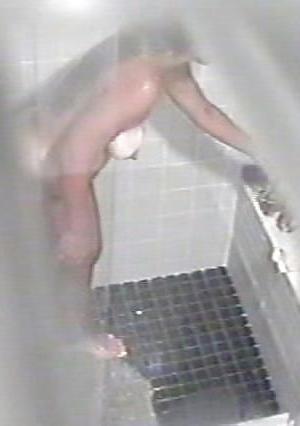 25P Shower Voyeur - Bikini Strip