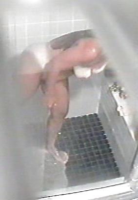 25P Shower Voyeur - Bikini Strip