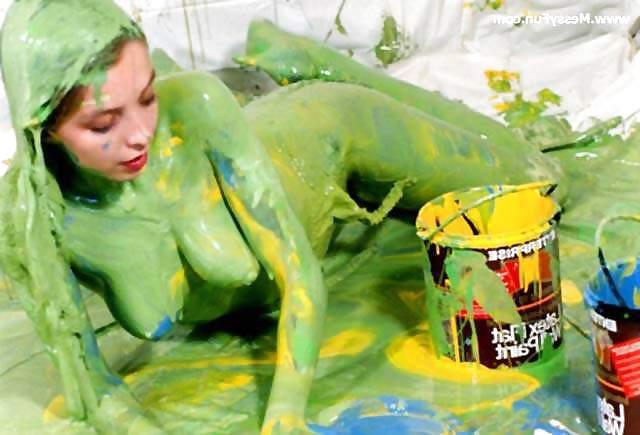 25P Wet, messy and muddy girls