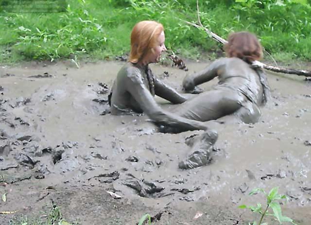 25P Wet, messy and muddy girls