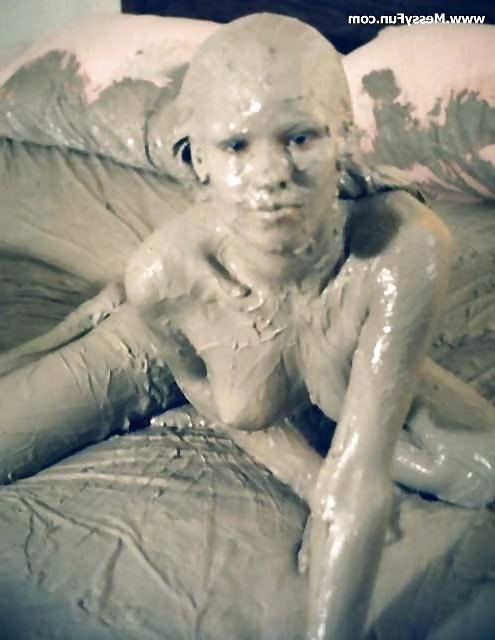 25P Wet, messy and muddy girls