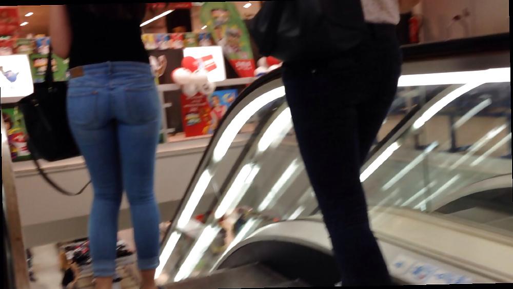 25P Beim Einkaufen-At Shopping