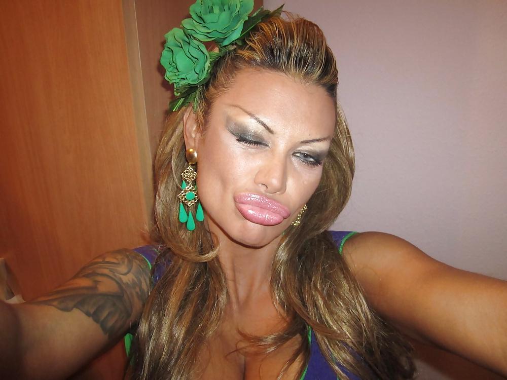 9P Your face is made to cum over it baby