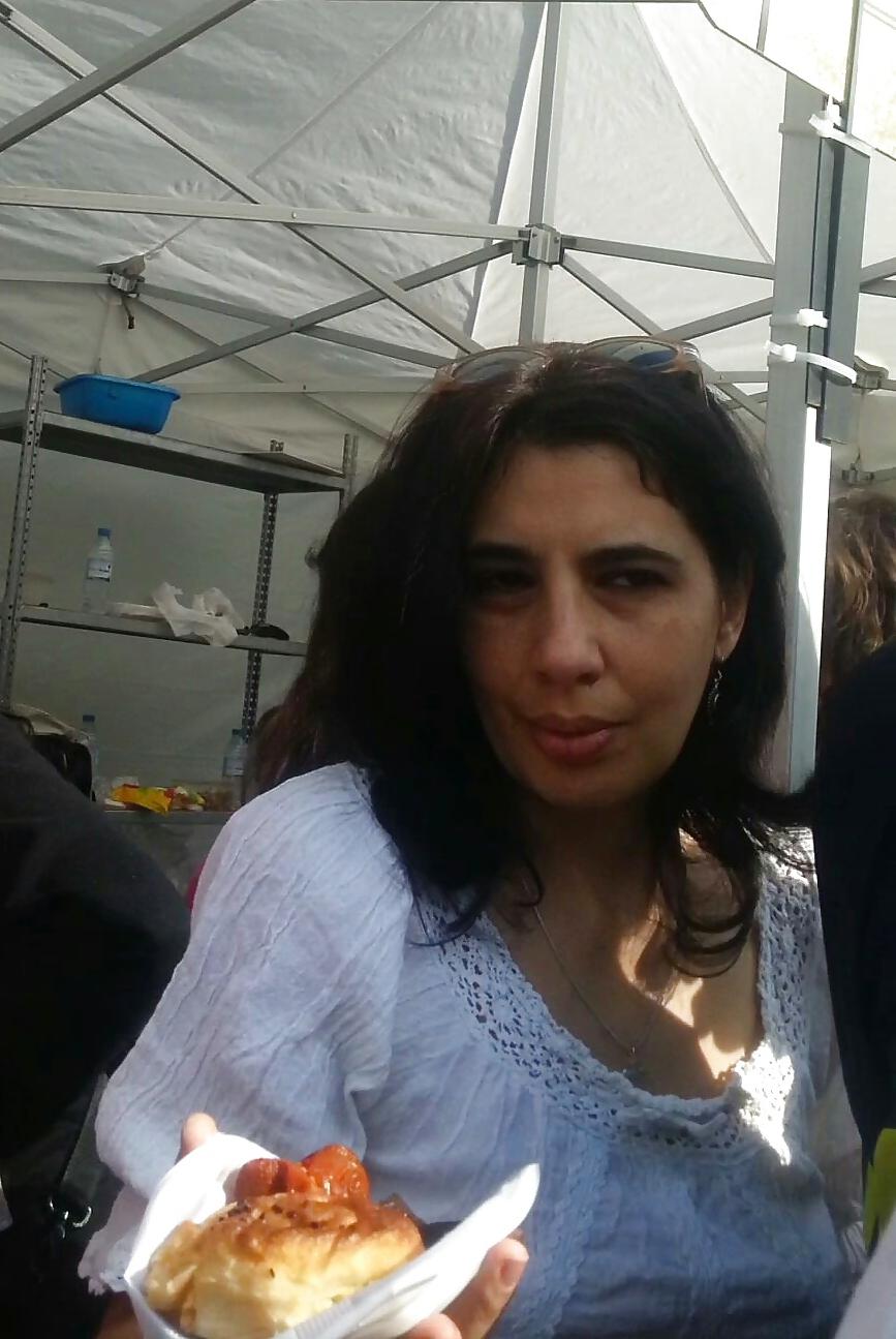 25P Spy mature face, feet and boobs romanian