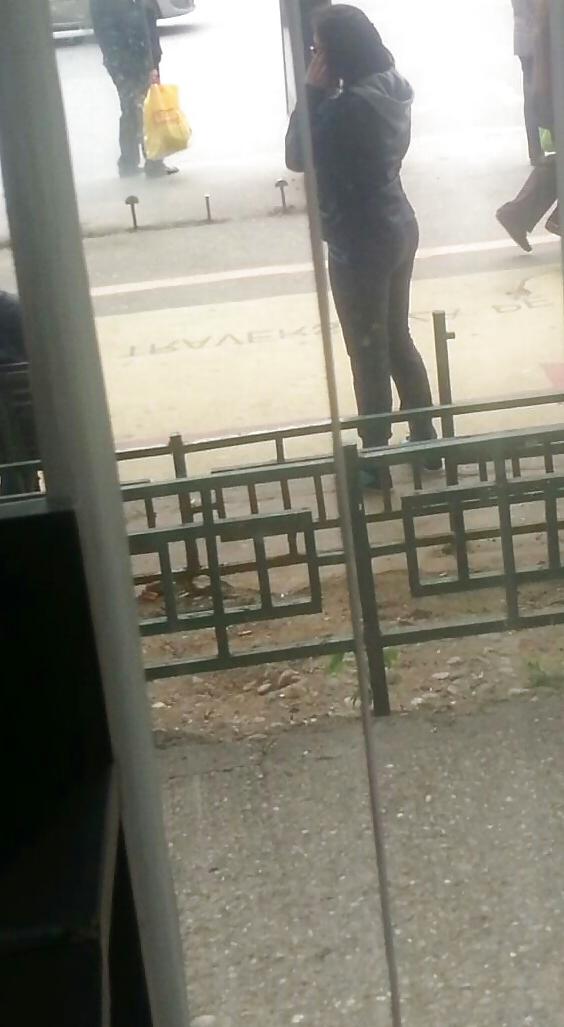 22P Spy old + young street romanian