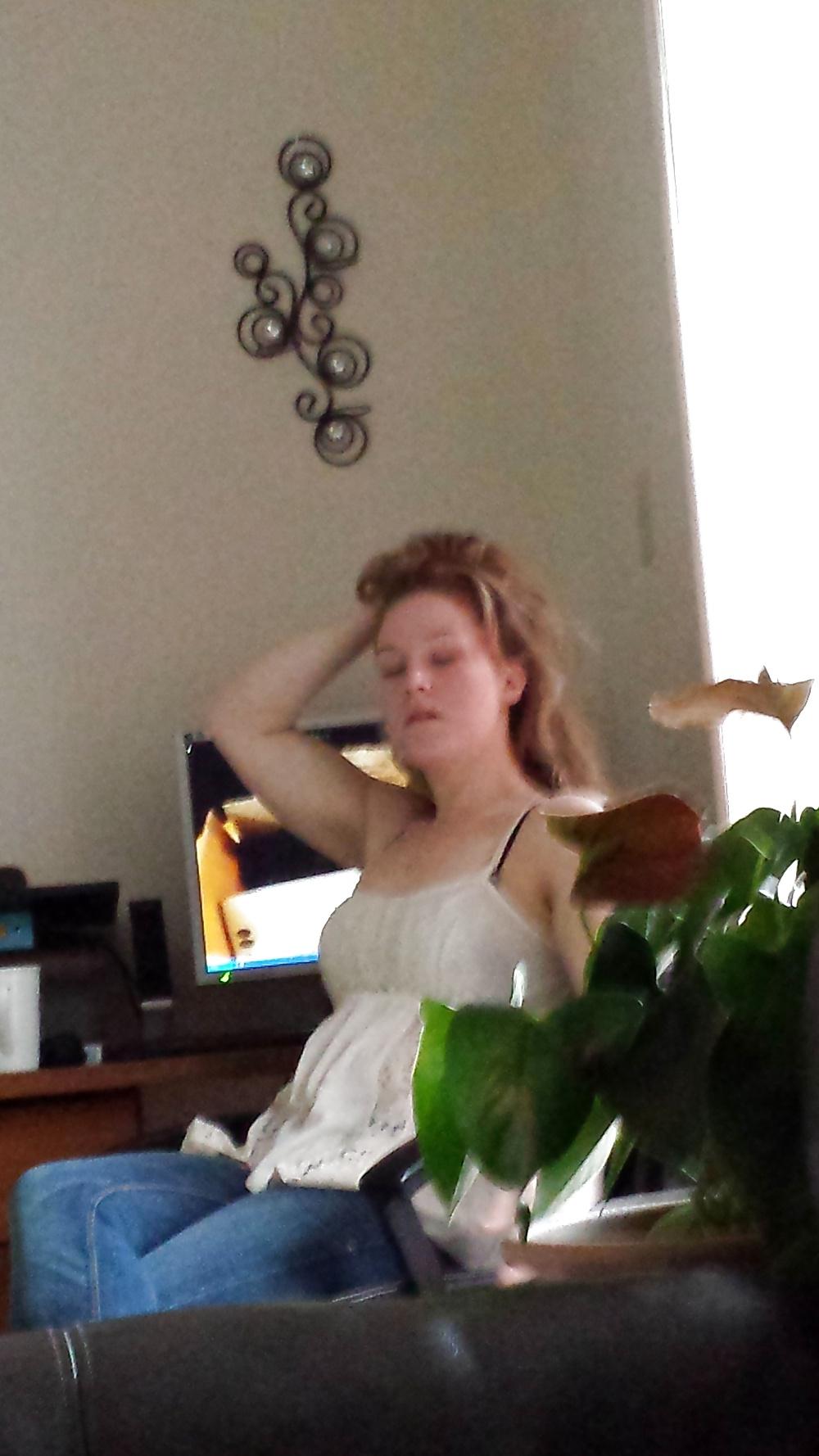 18P My sexy wife in hotel. before her fuck date.