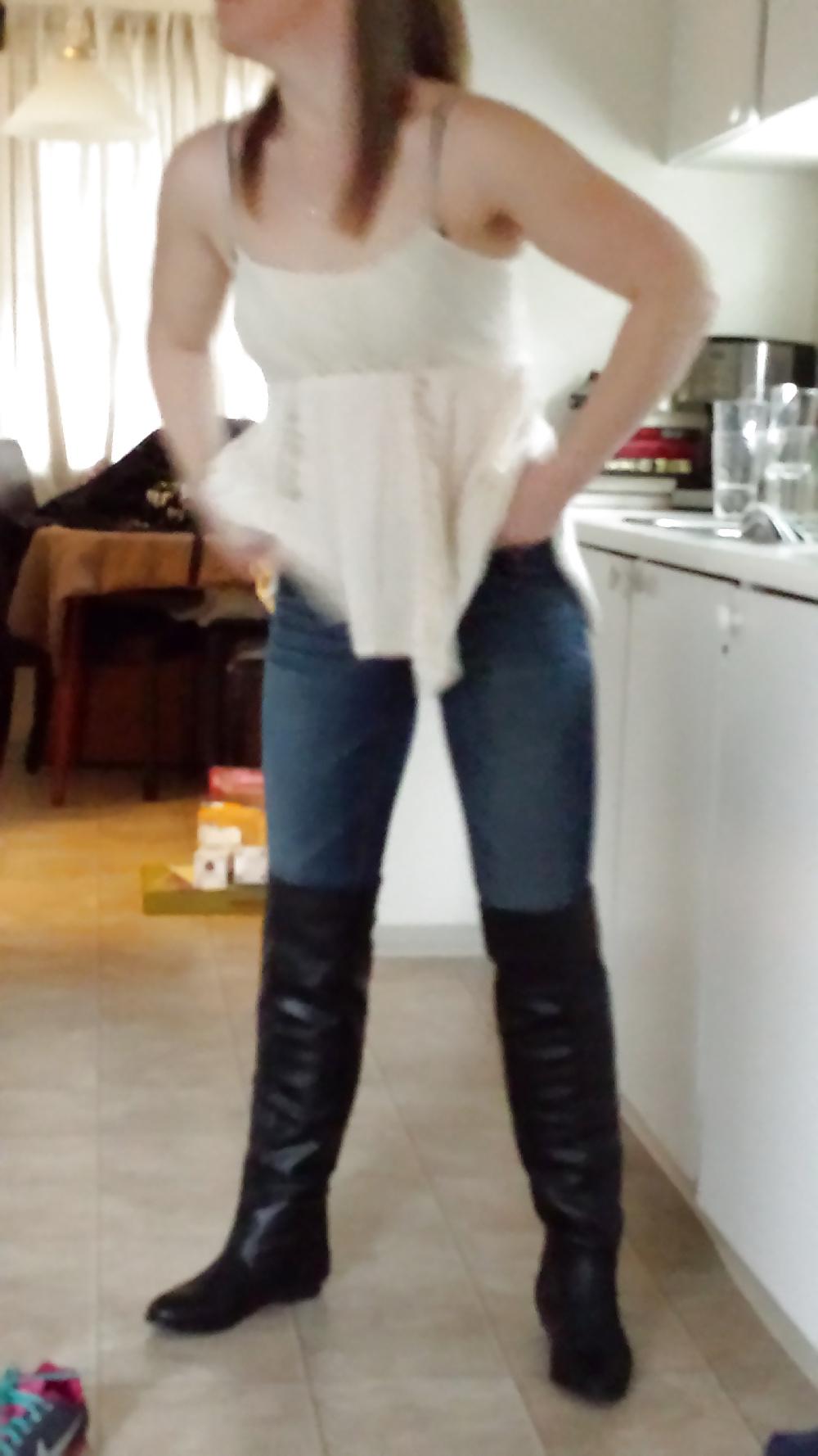 18P My sexy wife in hotel. before her fuck date.