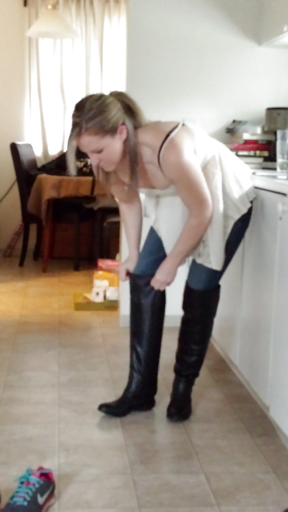 18P My sexy wife in hotel. before her fuck date.