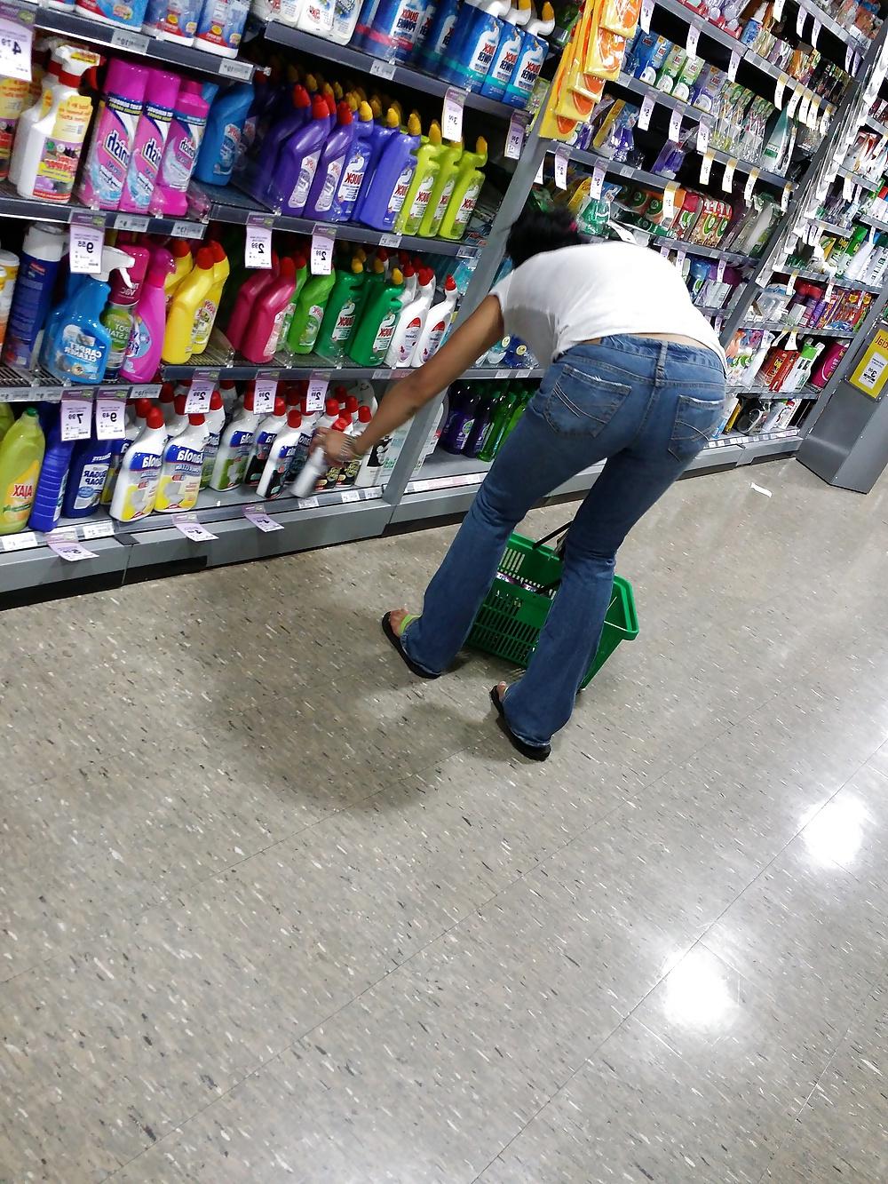 14P Candid Ass