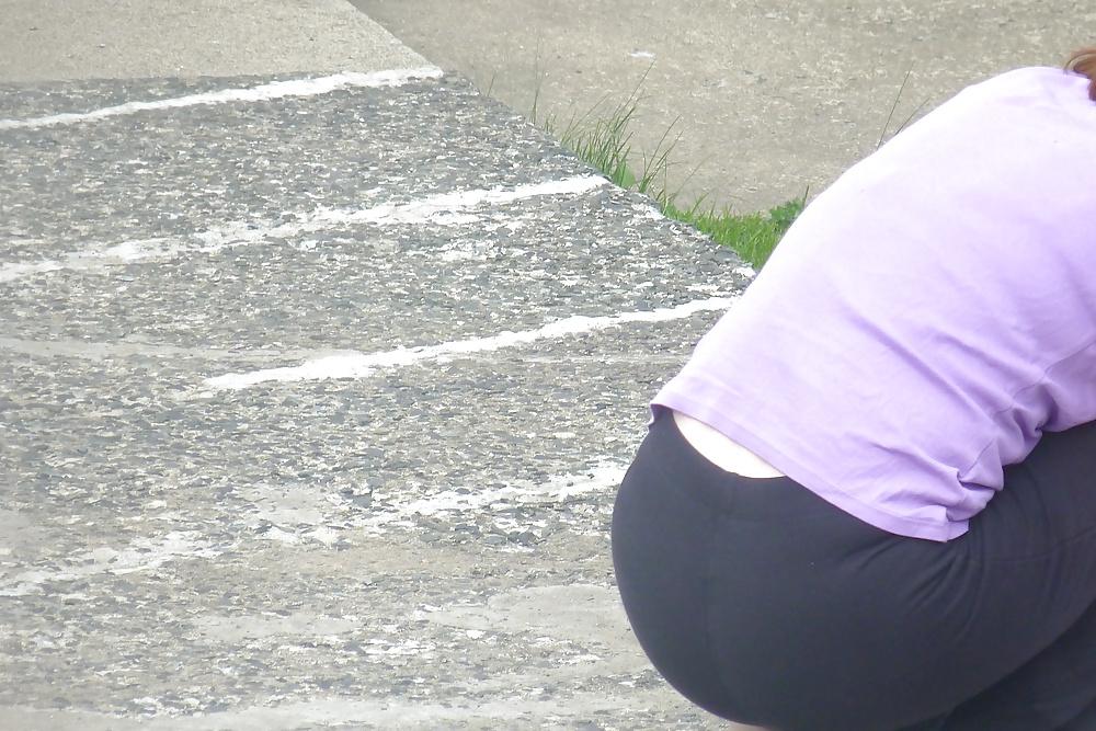 12P Neighbours voyeured 2