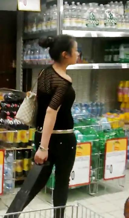 24P Spy old + young supermarket romanian