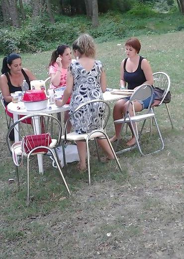 25P Spy picnic, fishing romanian
