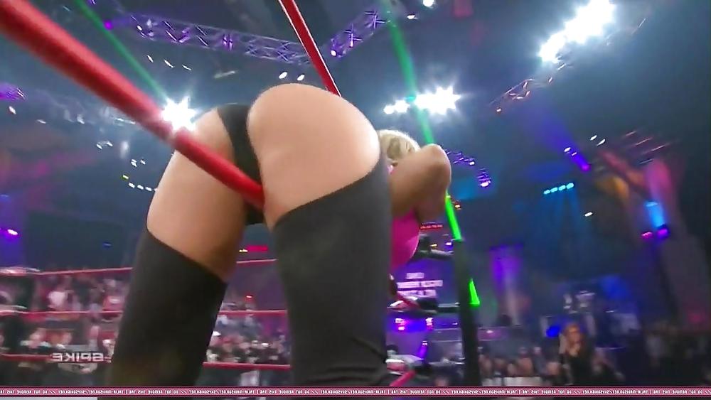 25P Velvet Sky Cameltoe and Crotch Shots